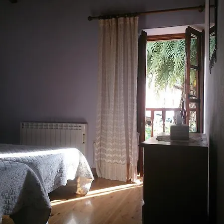 Casa Adela El Tuxu Perlleces